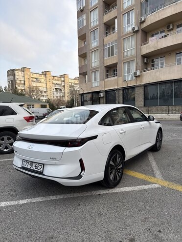 Changan Qiyuan A05 2024, 0 km - 1.5 л - Bakı