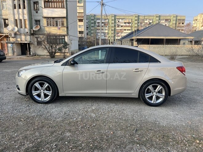 Chevrolet Cruze-4