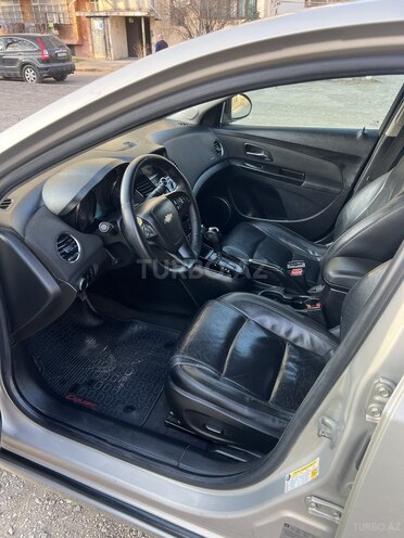 Chevrolet Cruze-8