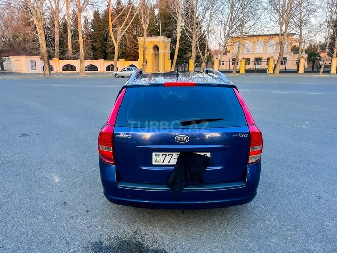 Kia Ceed 2010, 330,000 km - 1.6 л - Mingəçevir