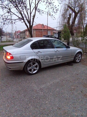 BMW 325 2001, 325,000 km - 2.5 l - Quba