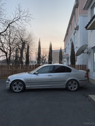 BMW 325 2001, 325,000 km - 2.5 l - Quba