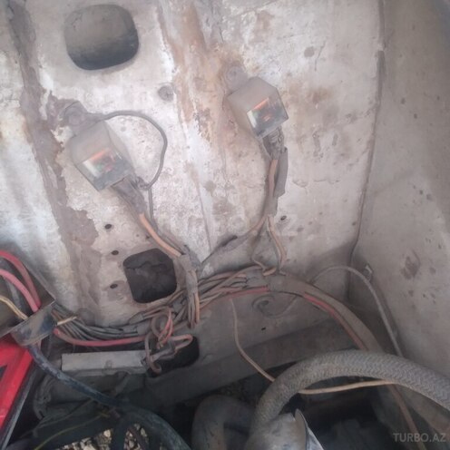 LADA (VAZ) 2106 1984, 24,500 km - 1.5 l - Şirvan