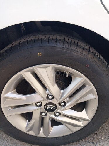 Hyundai Elantra 2019, 100,500 km - 2.0 l - Bakı