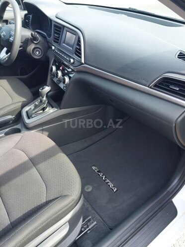Hyundai Elantra 2019, 100,500 km - 2.0 l - Bakı