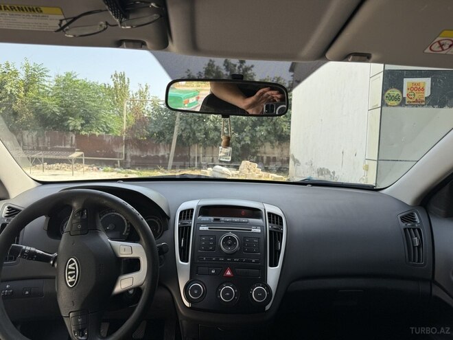 Kia Ceed 2010, 195,000 km - 1.6 л - Ağdaş