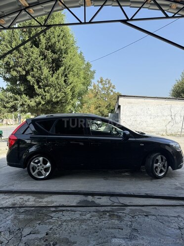Kia Ceed 2010, 195,000 km - 1.6 л - Ağdaş