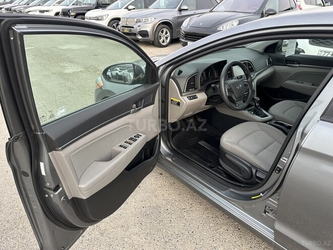 Hyundai Elantra 2017, 86,000 km - 2.0 l - Bakı