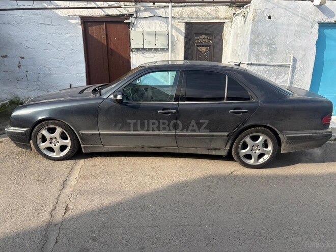 Mercedes E 240 2000, 443,000 km - 2.4 l - Bakı