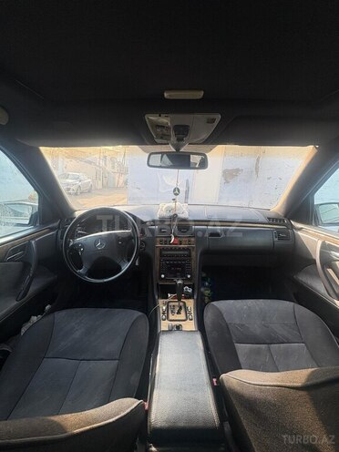 Mercedes E 240 2000, 443,000 km - 2.4 l - Bakı