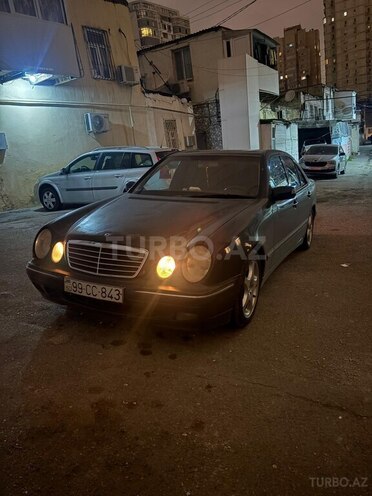 Mercedes E 240 2000, 443,000 km - 2.4 l - Bakı