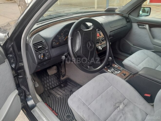 Mercedes C 180 1995, 180,000 km - 1.8 l - Ağcabədi