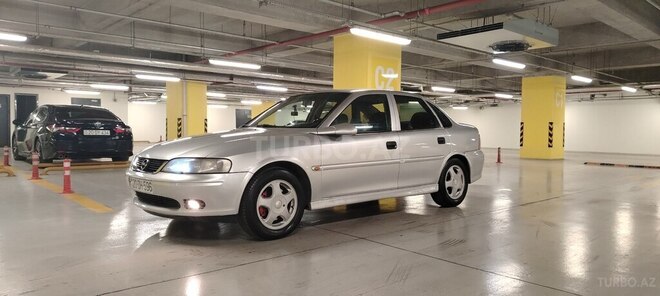 Opel Vectra 1999, 385,000 km - 1.6 l - Gəncə