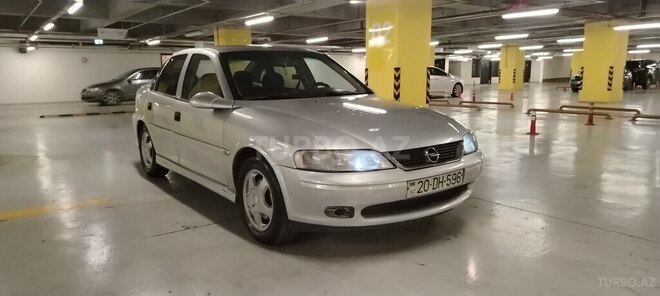 Opel Vectra 1999, 385,000 km - 1.6 l - Gəncə