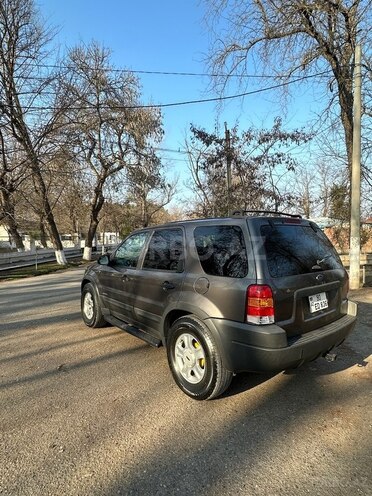 Ford Escape 2002, 220,000 km - 3.0 l - İmişli