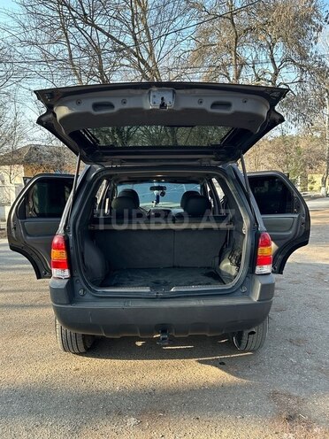 Ford Escape 2002, 220,000 km - 3.0 l - İmişli