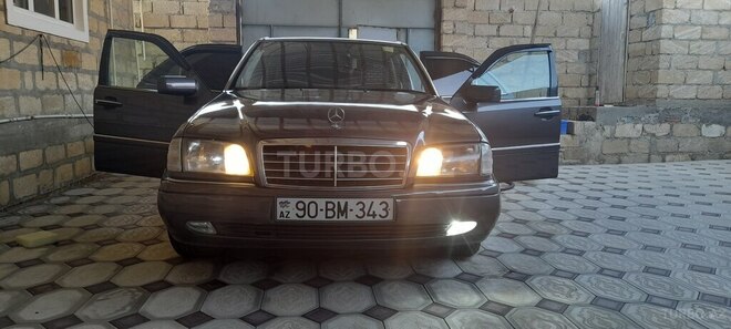 Mercedes C 180 1994, 465,000 km - 1.8 л - Yevlax