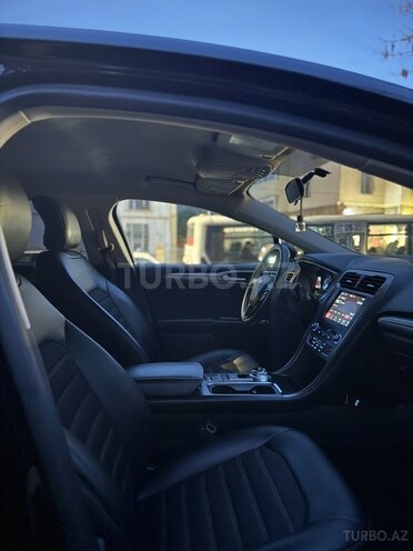 Ford Fusion (North America)-8