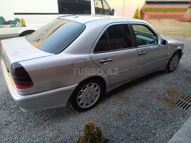Mercedes C 220 d 2000, 298,000 km - 2.2 l - Balakən