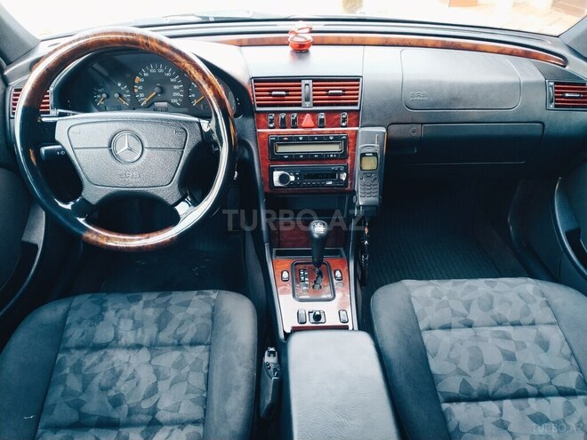 Mercedes C 220 d 2000, 298,000 km - 2.2 l - Balakən