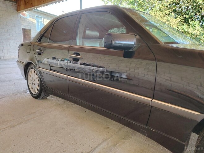 Mercedes C 230 1999, 319,281 km - 2.3 l - Şamaxı