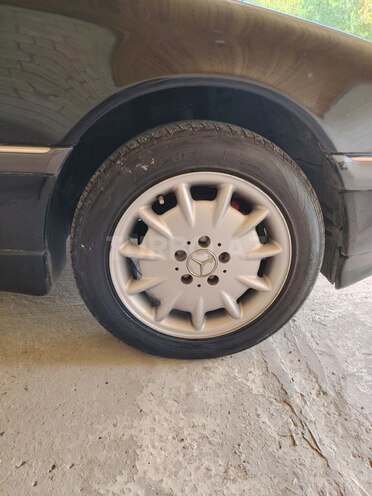 Mercedes C 230 1999, 319,281 km - 2.3 l - Şamaxı