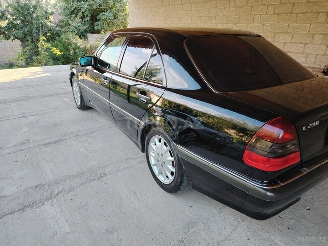 Mercedes C 230 1999, 319,281 km - 2.3 l - Şamaxı