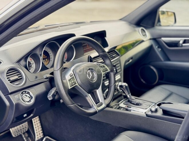 Mercedes C 250 2012, 122,500 km - 1.8 л - Gəncə
