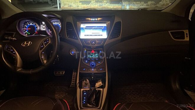 Hyundai Elantra 2013, 130,000 km - 1.8 л - Tovuz