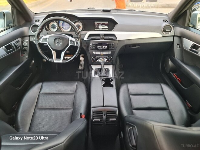 Mercedes C 250-11