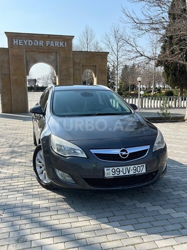 Opel Astra 2011, 424,300 km - 1.7 л - Bakı