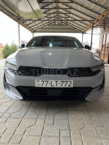 Kia K5-1