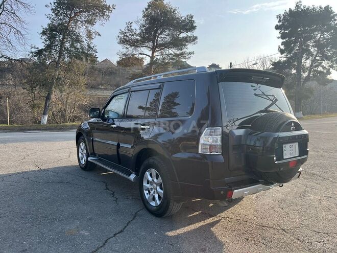 Mitsubishi Pajero 2007, 264,500 km - 3.0 л - Quba