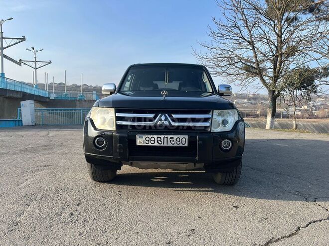 Mitsubishi Pajero 2007, 264,500 km - 3.0 л - Quba