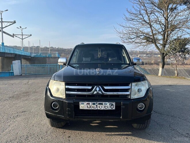 Mitsubishi Pajero 2007, 264,500 km - 3.0 л - Quba