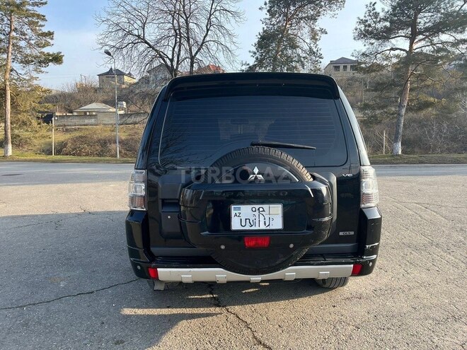 Mitsubishi Pajero 2007, 264,500 km - 3.0 л - Quba
