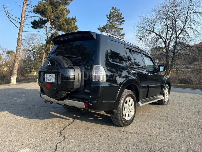 Mitsubishi Pajero 2007, 264,500 km - 3.0 л - Quba