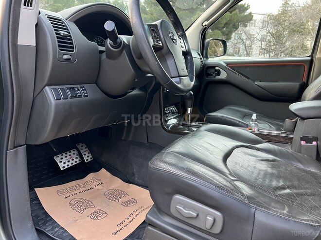 Nissan Pathfinder 2006, 304,000 km - 2.5 l - Bakı