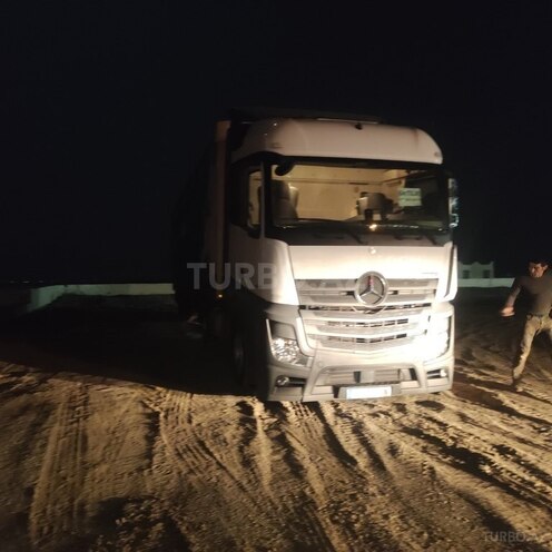 Mercedes Actros 1842 2014, 900,000 km - 12.0 l - Bakı