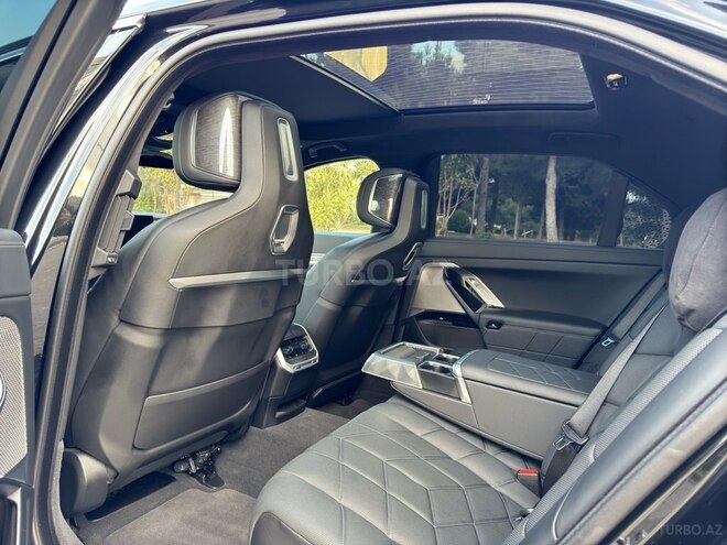 BMW 740 2023, 20,000 km - 3.0 l - Bakı