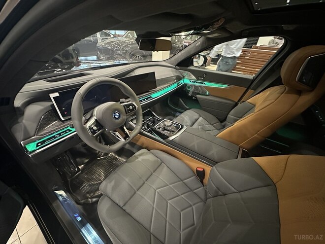 BMW 750e xDrive 2024, 0 km - 3.0 л - Bakı