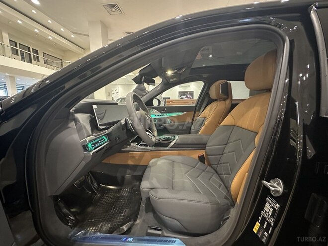 BMW 750e xDrive 2024, 0 km - 3.0 л - Bakı
