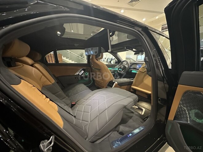 BMW 750e xDrive 2024, 0 km - 3.0 л - Bakı