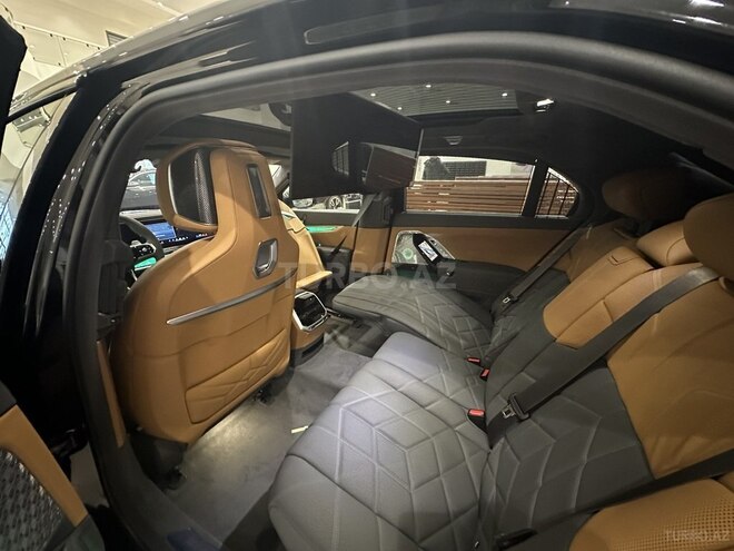 BMW 750e xDrive 2024, 0 km - 3.0 л - Bakı