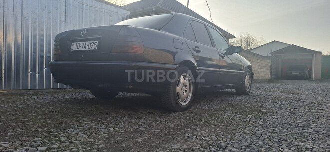 Mercedes C 240 2000, 376,000 km - 2.4 l - Bakı