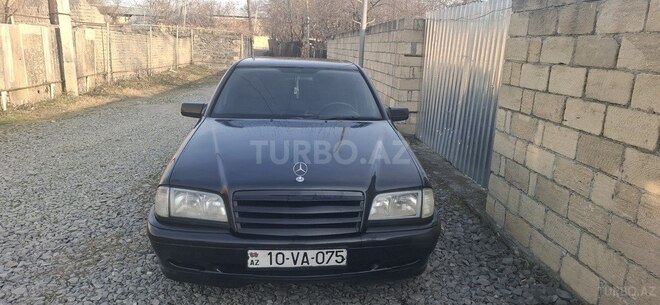 Mercedes C 240 2000, 376,000 km - 2.4 l - Bakı
