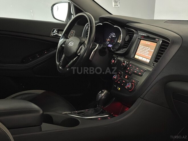 Kia Optima-11