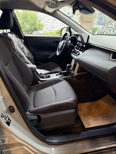 Toyota Corolla Cross-9