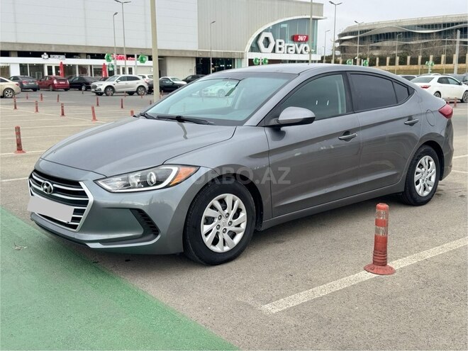 Hyundai Elantra 2018, 136,000 km - 2.0 л - Bakı