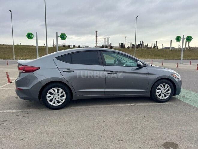 Hyundai Elantra 2018, 136,000 km - 2.0 л - Bakı
